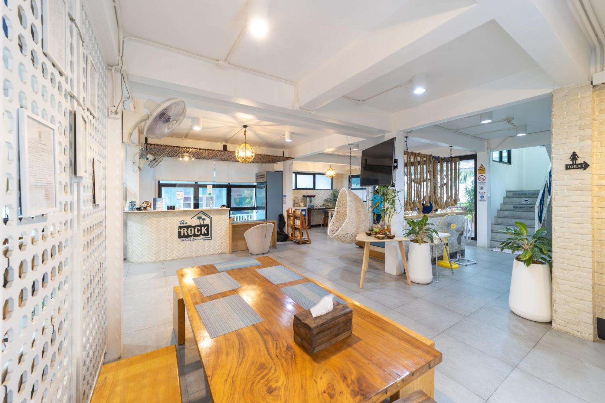 The Rock Samui Poshtel Lamai Beach Esterno foto